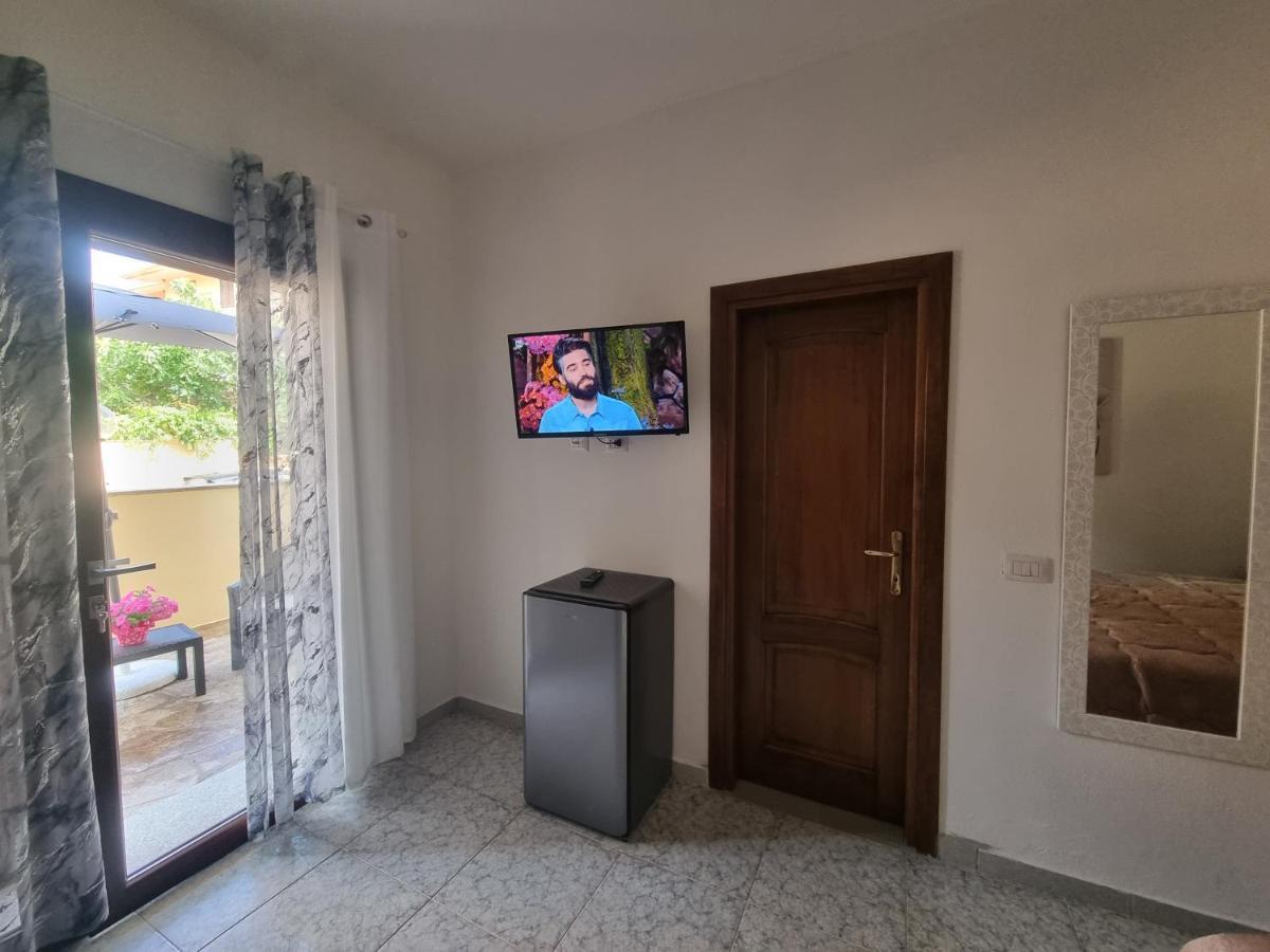 Il Giglio Del Mare Bed & Breakfast Ла Калета Екстериор снимка